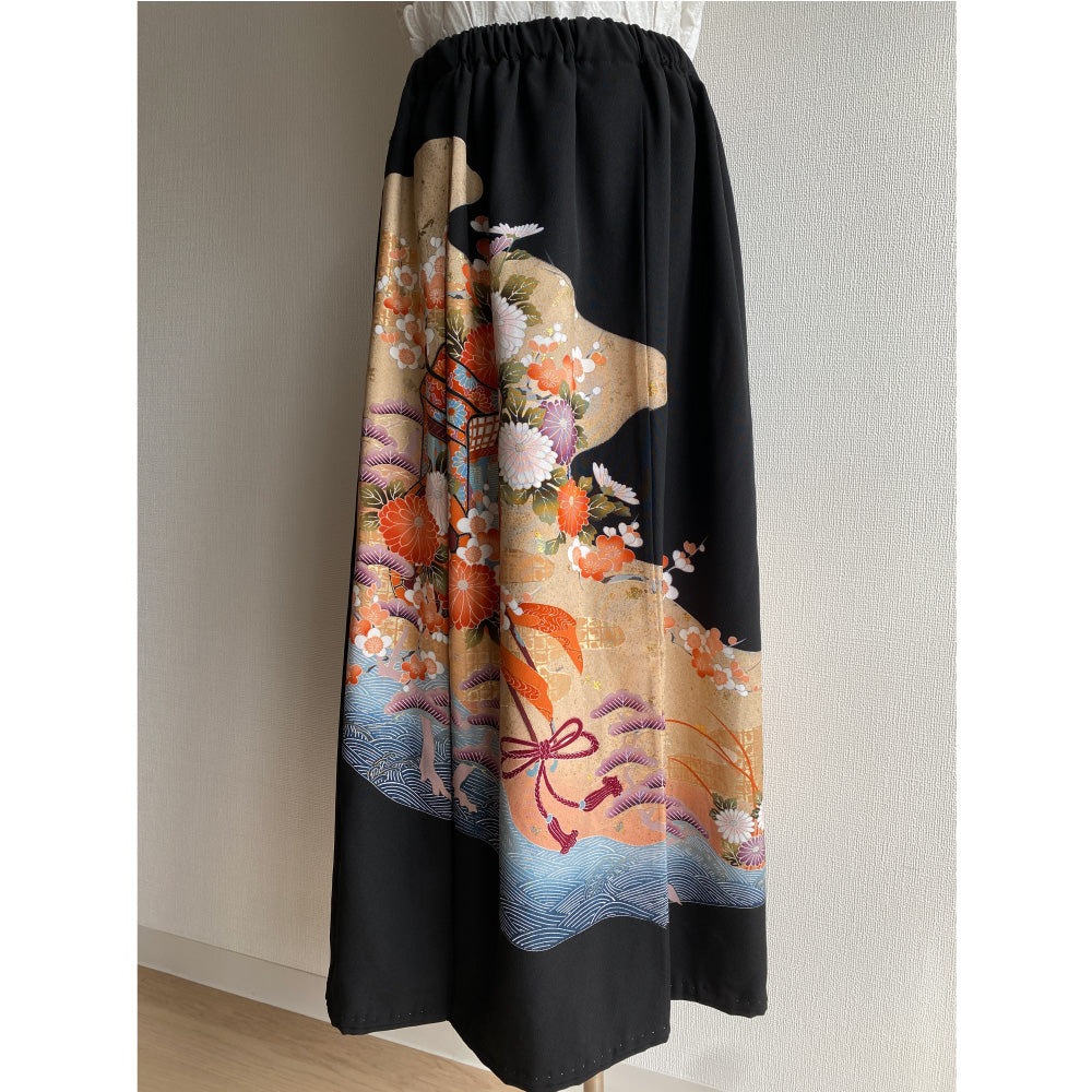 A skirt made from Tomesode, formal ceremonial Kimono. Comfortable elastic waist with lining.