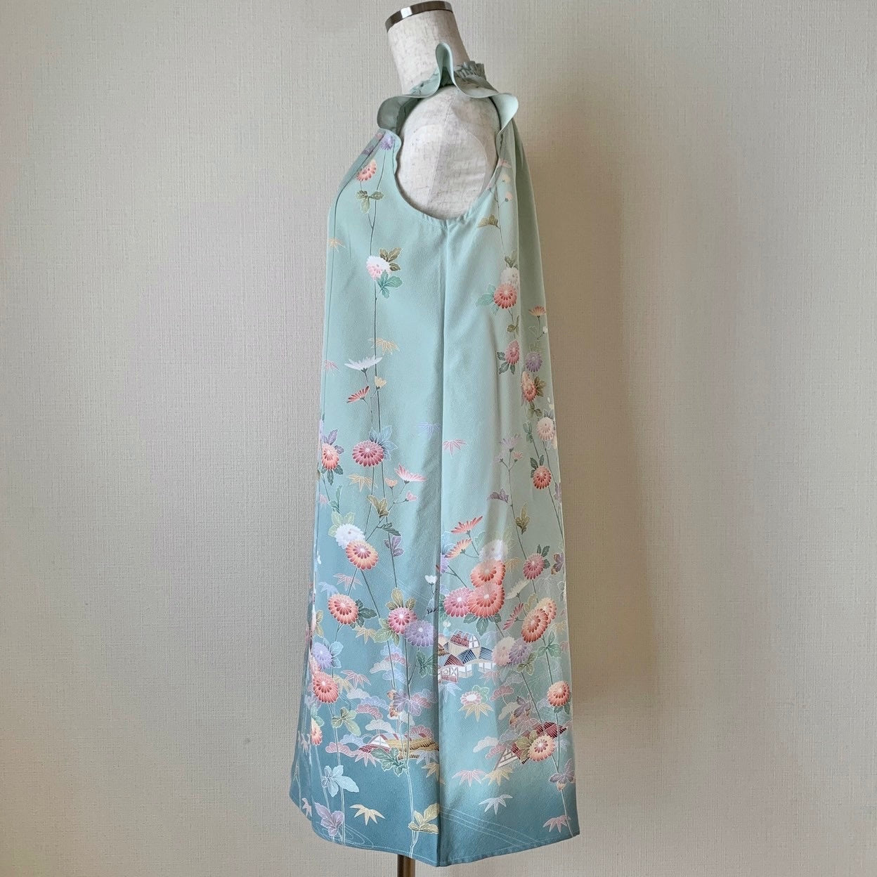 Kimono robe,Houmongi 訪問着, avec le motif de fleurs  #pre62