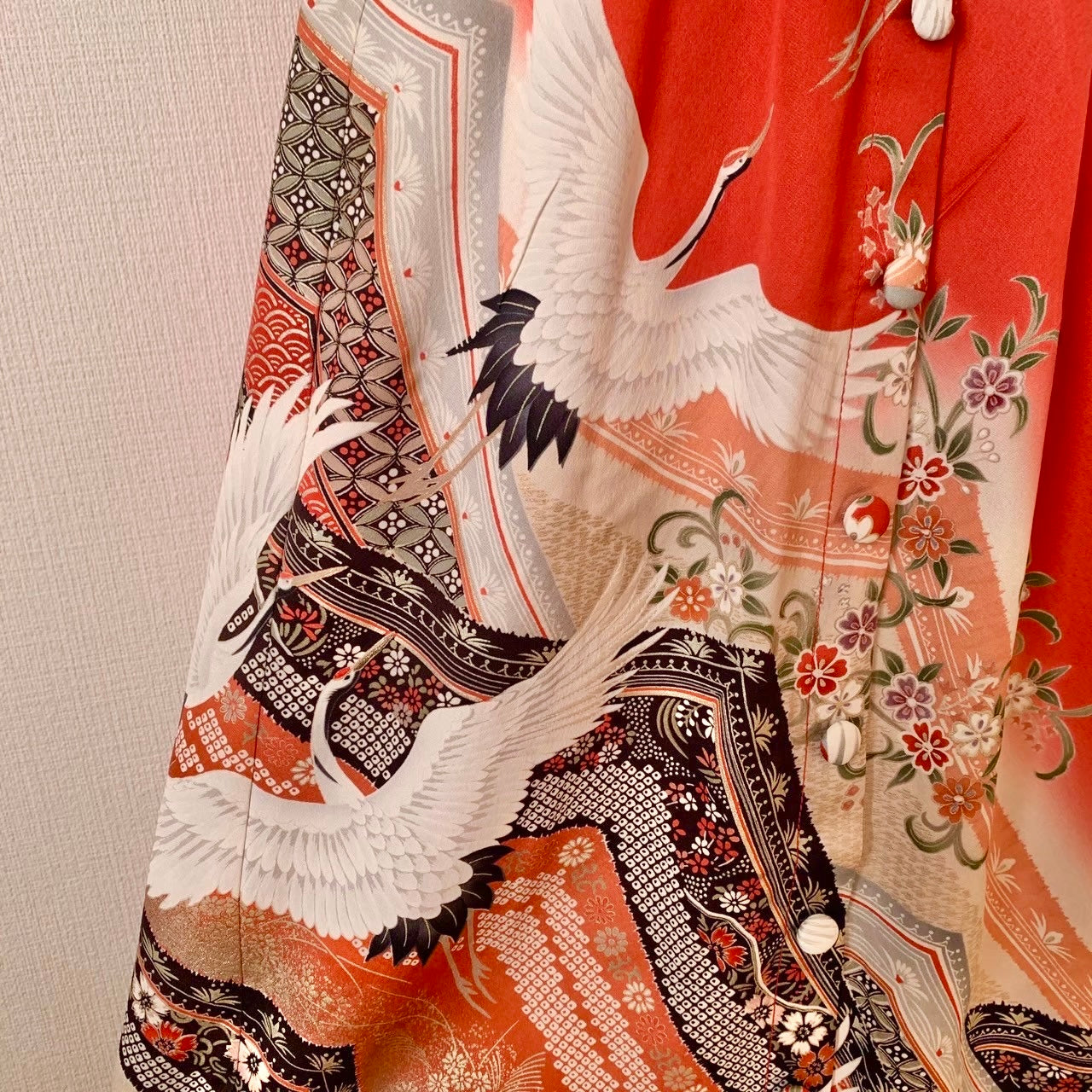 Kimono robe en soie, Furisode 振袖, fabriquée à la main, upcyclée, #pre72