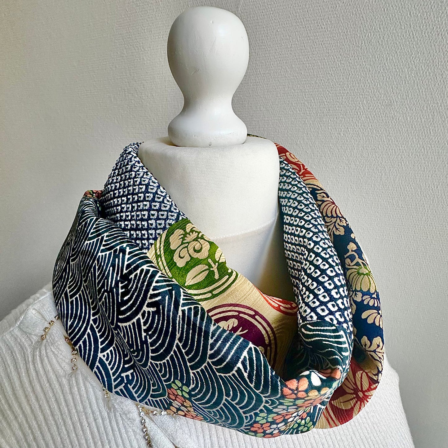 Infinity silk Kimono scarf, Handcrafted, Upcycled, free shipping, tax included #2113