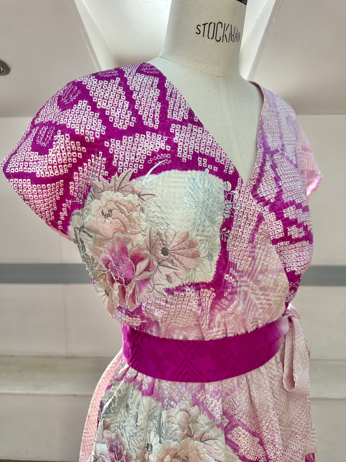 Silk Kimono dress, Furisode 振袖, Handcrafted, Upcyced #pre Furisode2