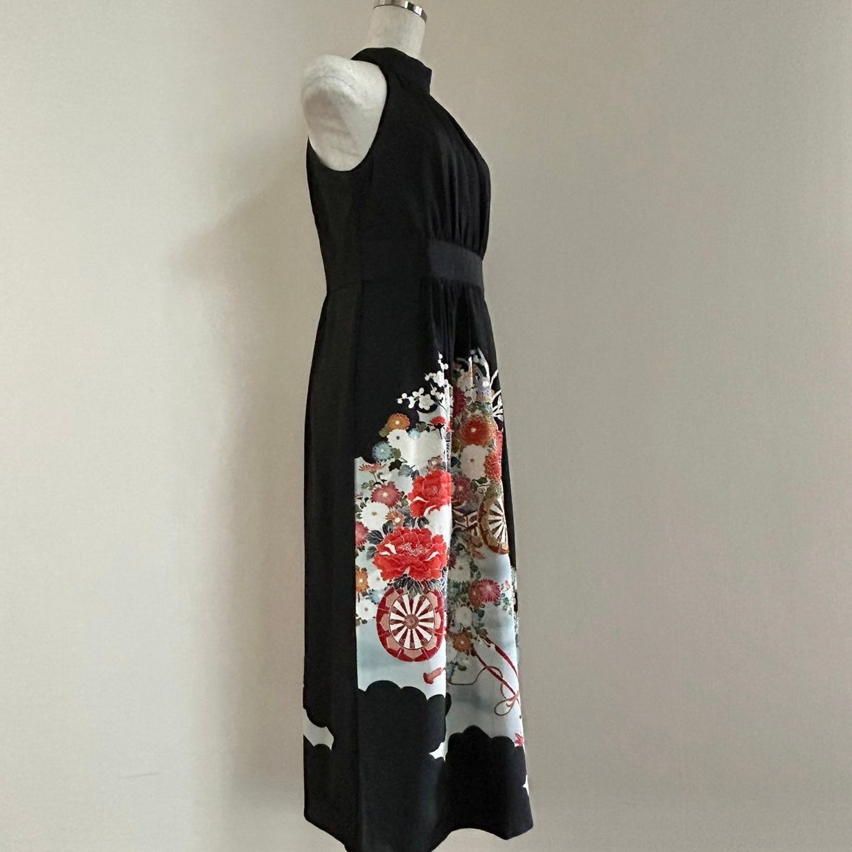 Silk Kimono dress, Tomesode 留袖, hand crafted, Upcycled, #pre34
