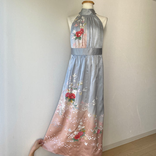 Kimono robe en soie, Houmongi 訪問着, fabriquée à la main, upcyclée