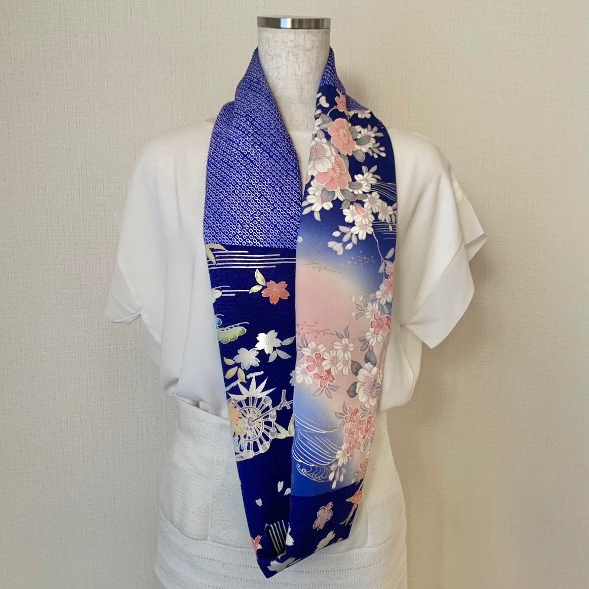 Infinity silk Kimono scarf, Handcrafted, Upcycled, free shipping, tax included #2099