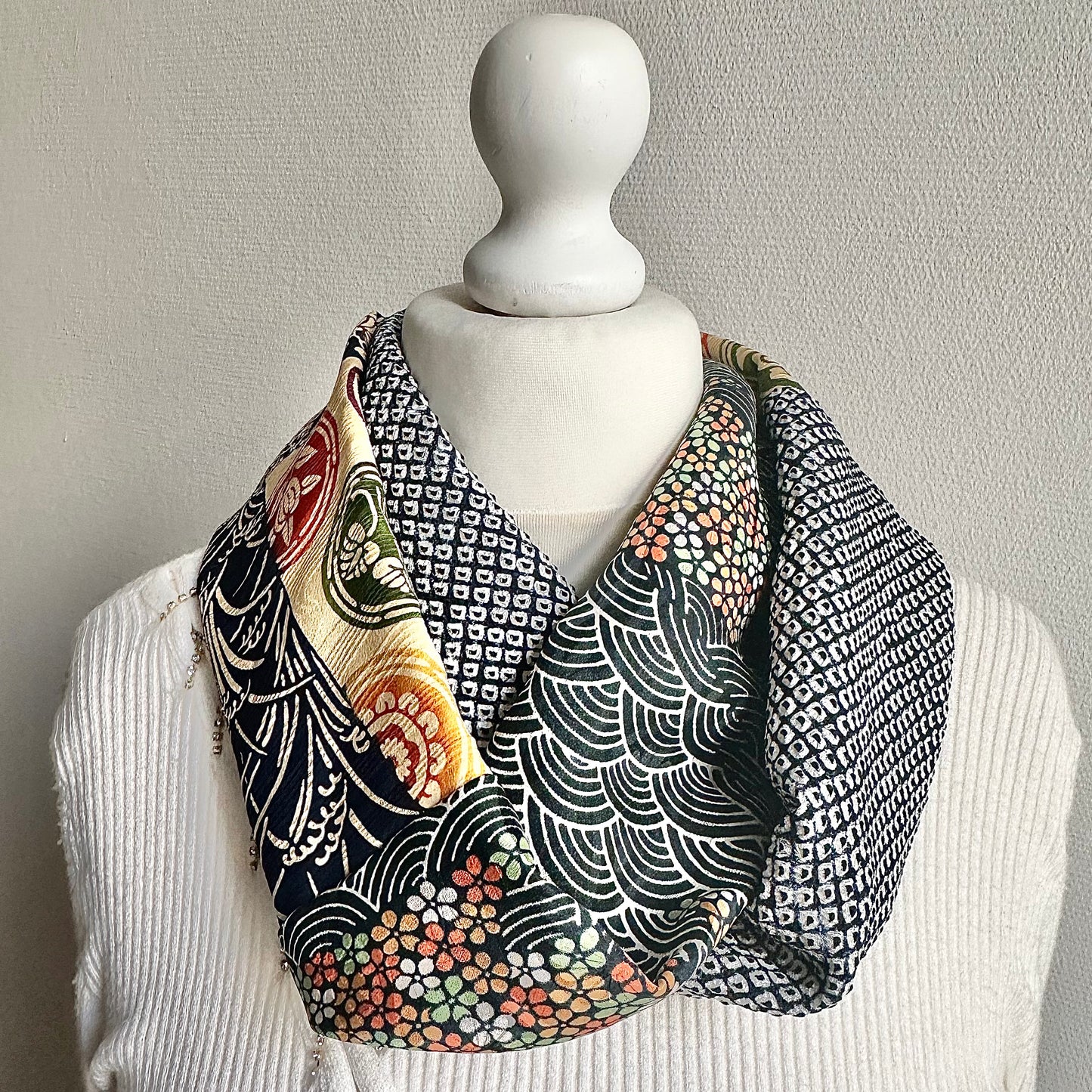 Infinity silk Kimono scarf, Handcrafted, Upcycled, free shipping, tax included #2113