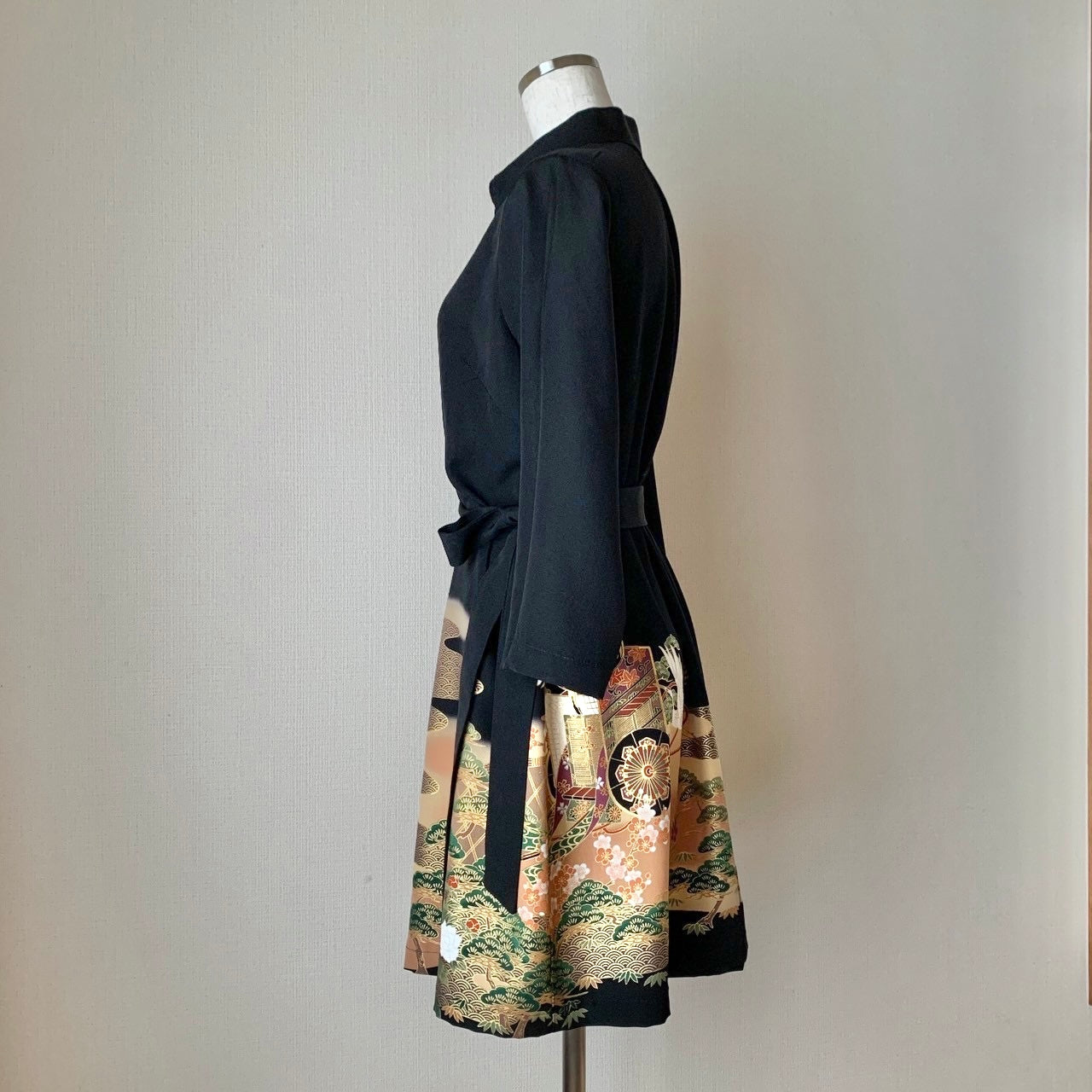 Silk Kimono dress, Kuro-Tomesode黒留袖, hand crafted, Upcycled, #pre65