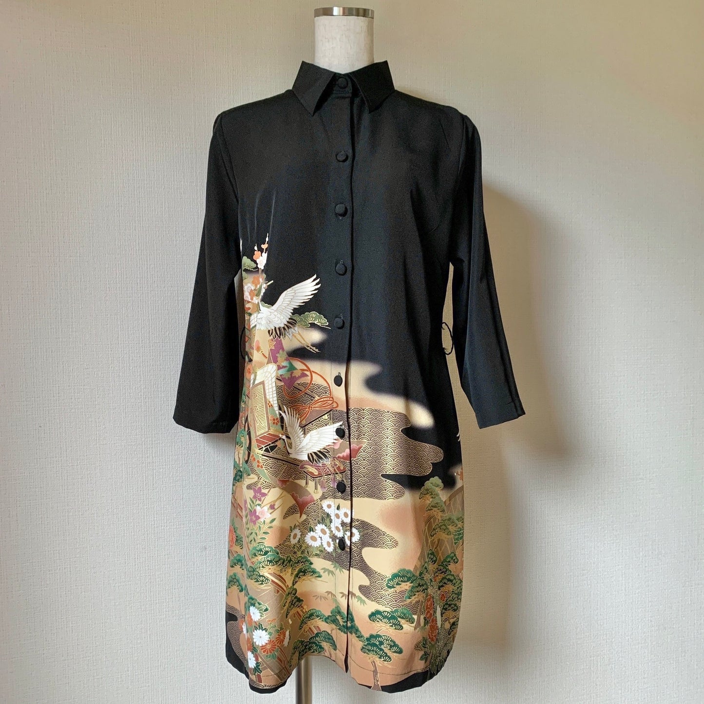 Silk Kimono dress, Kuro-Tomesode黒留袖, hand crafted, Upcycled, #pre65