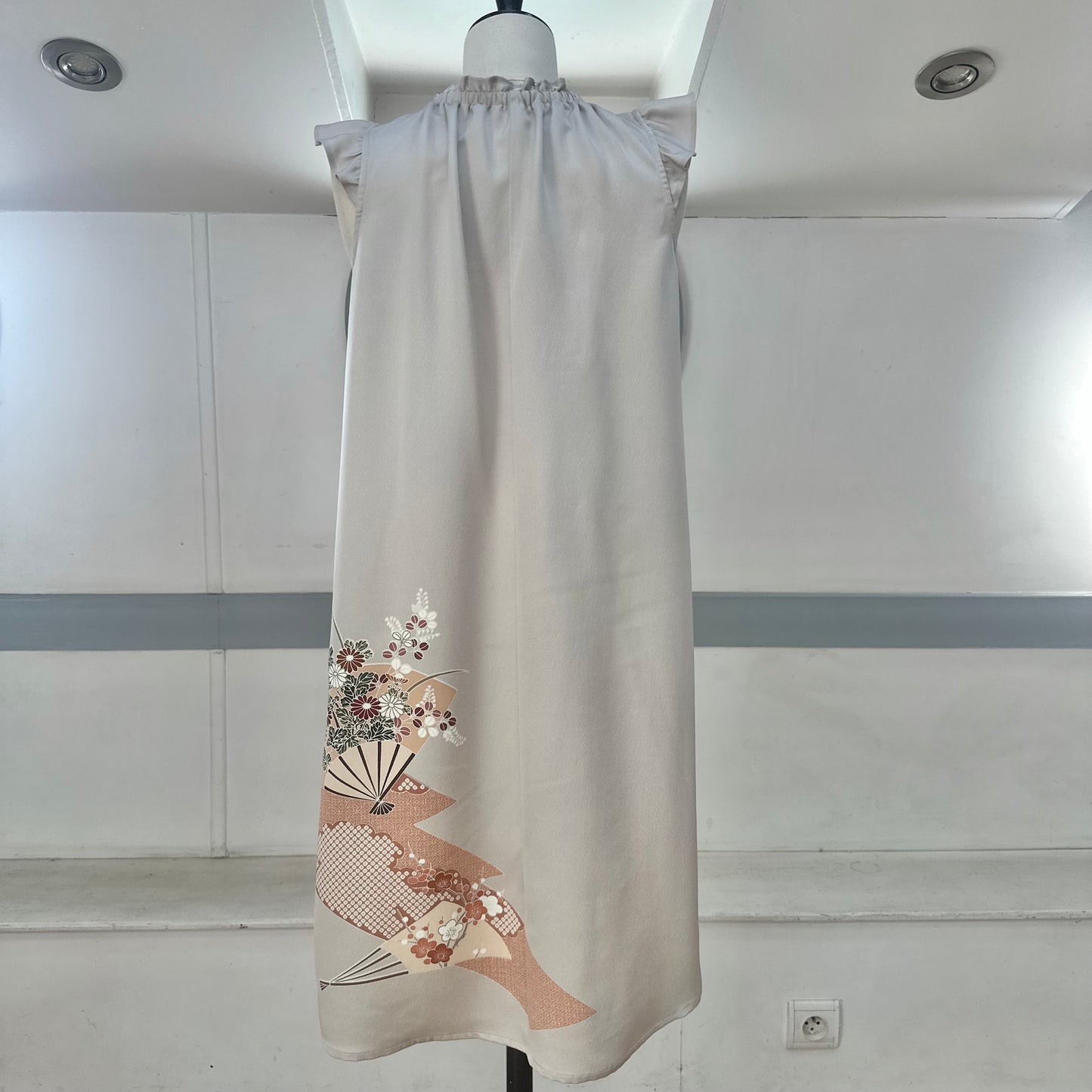 Silk Kimono dress, Houmongi 訪問着, Handcrafted, Upcyced #pre Furisode3