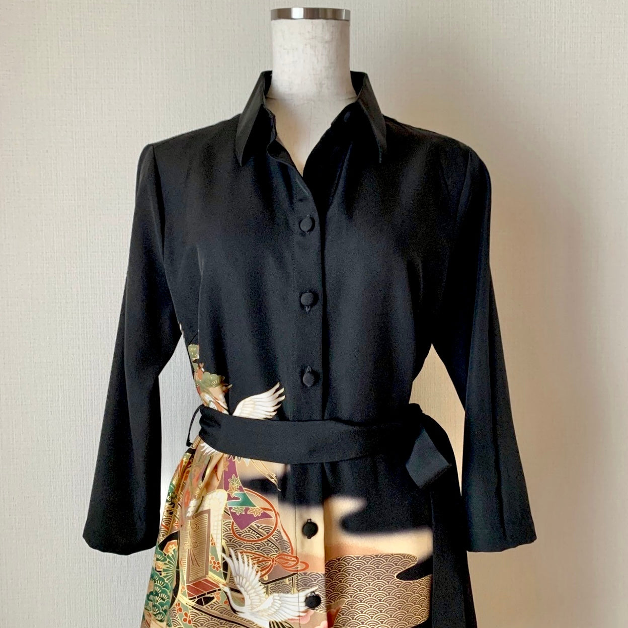 Silk Kimono dress, Kuro-Tomesode黒留袖, hand crafted, Upcycled, #pre65