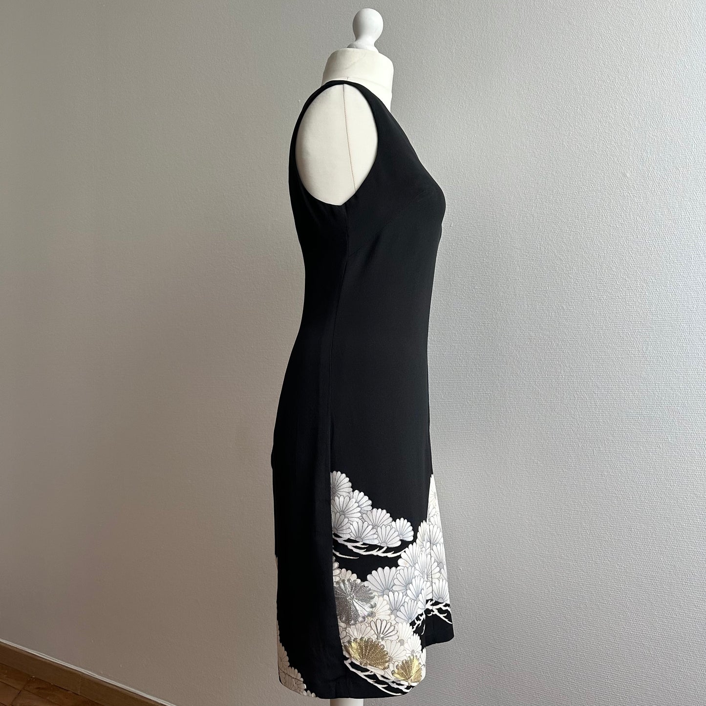 Silk Kimono dress, Tomesode 黒留袖, hand crafted, Upcycled, #pre29
