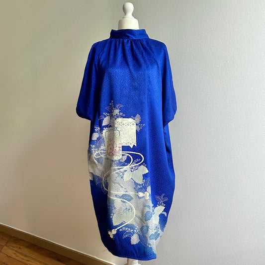 Silk Kimono dress, Kaftan style, one size, Houmongi 訪問着, hand crafted, Upcycled, #pre30