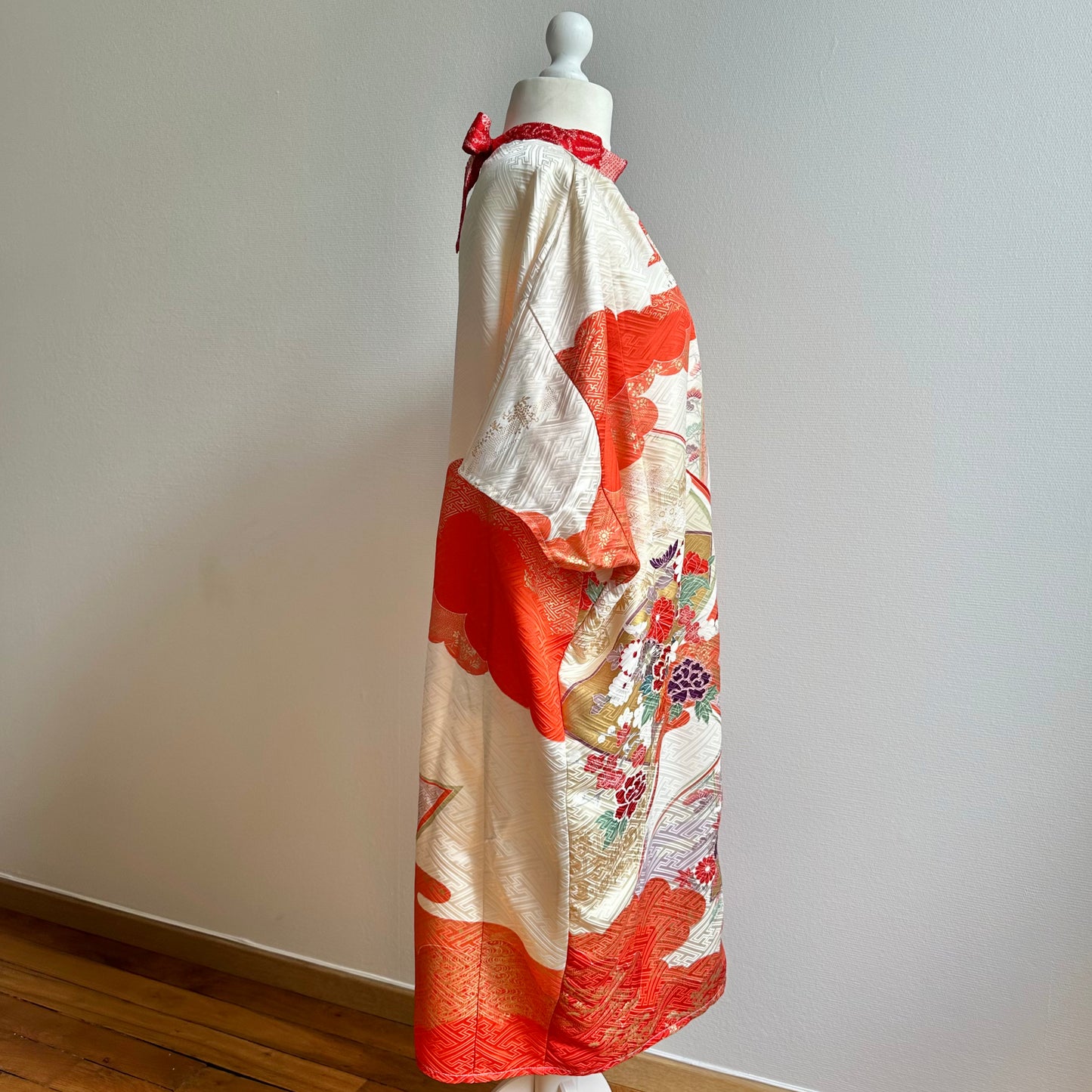 Silk Kimono dress, Kaftan style, Free size, Furisode 振袖, hand crafted, Upcycled, #pre61