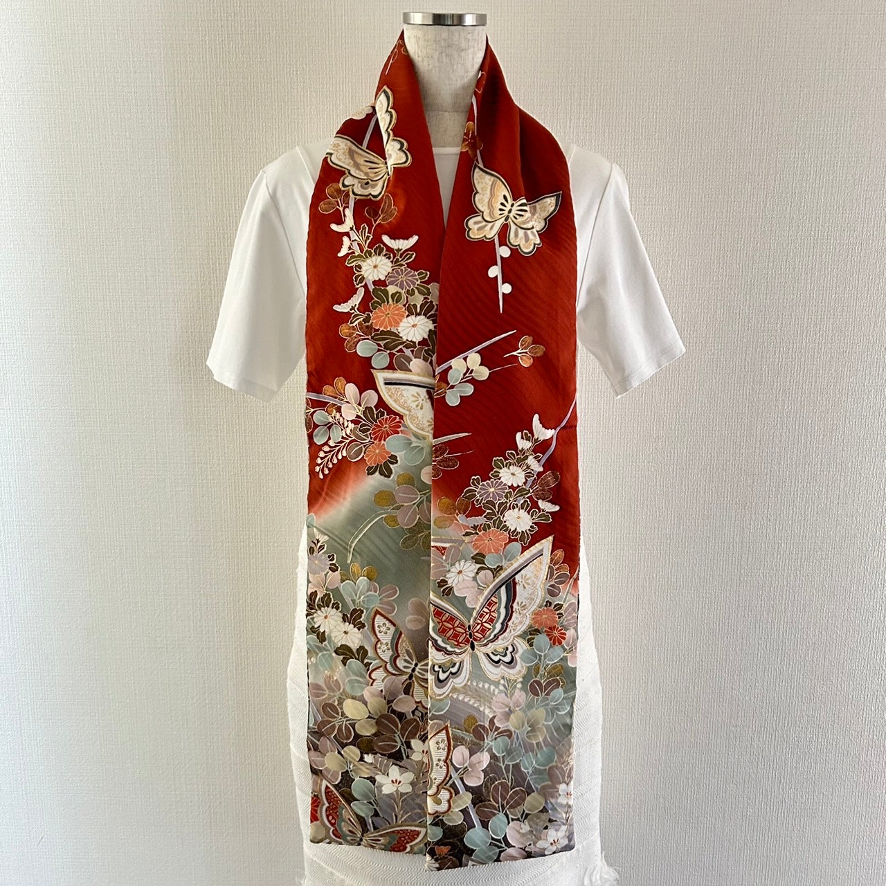 Silk Kimono scarf, Handcrafted, Upcycled, Furisode 振袖, #2034