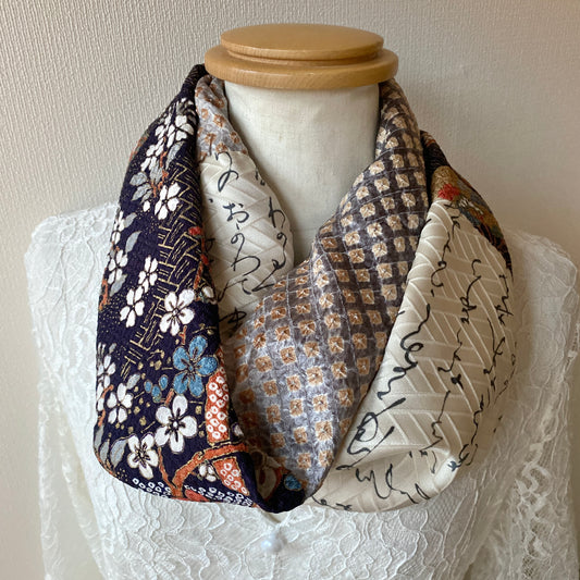Infinity silk Kimono scarf, Shibori, Handcrafted, Upcycled, ancien Japanese character