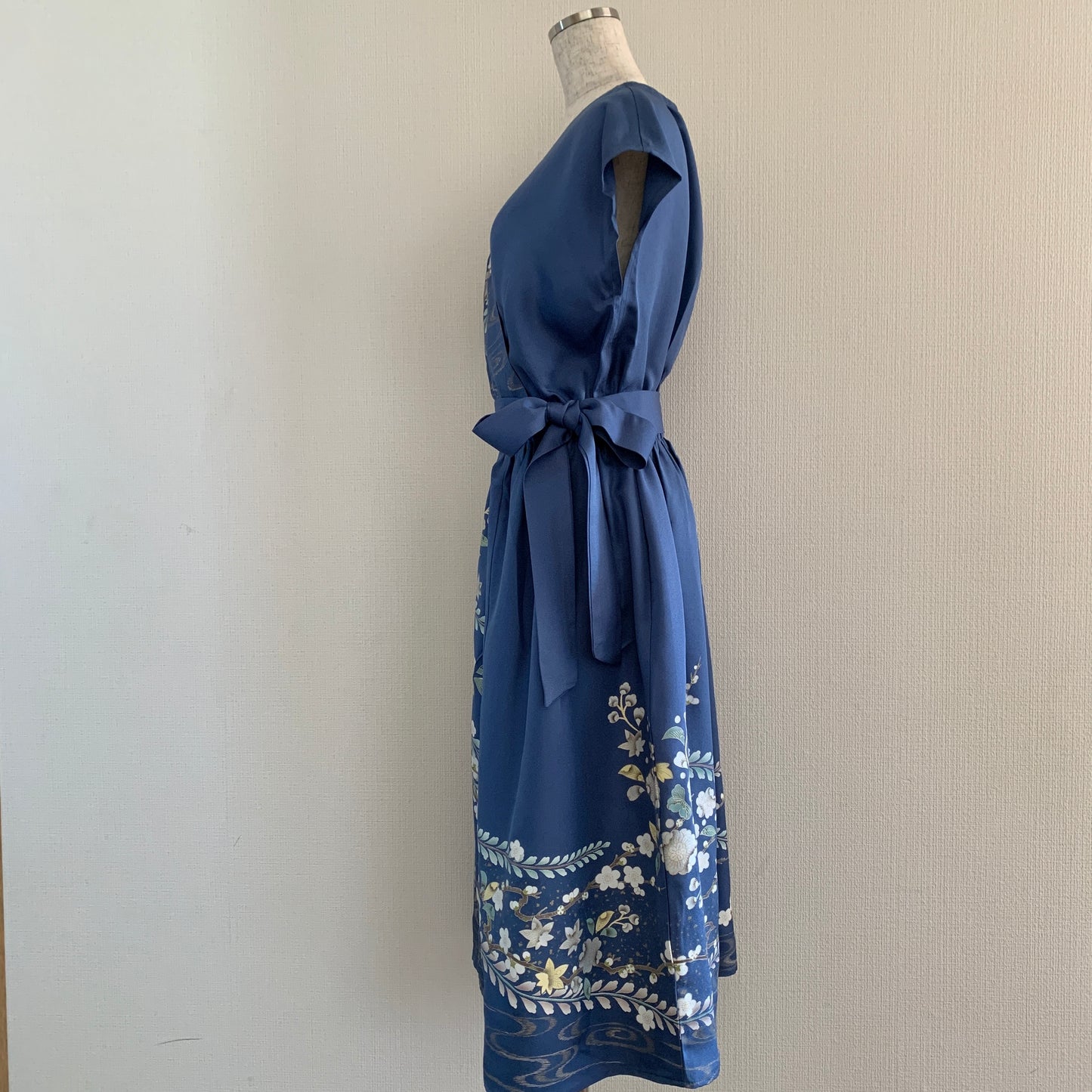 Kimono robe en soie, Houmongi, fabriquée à la main, recyclée, #pre17