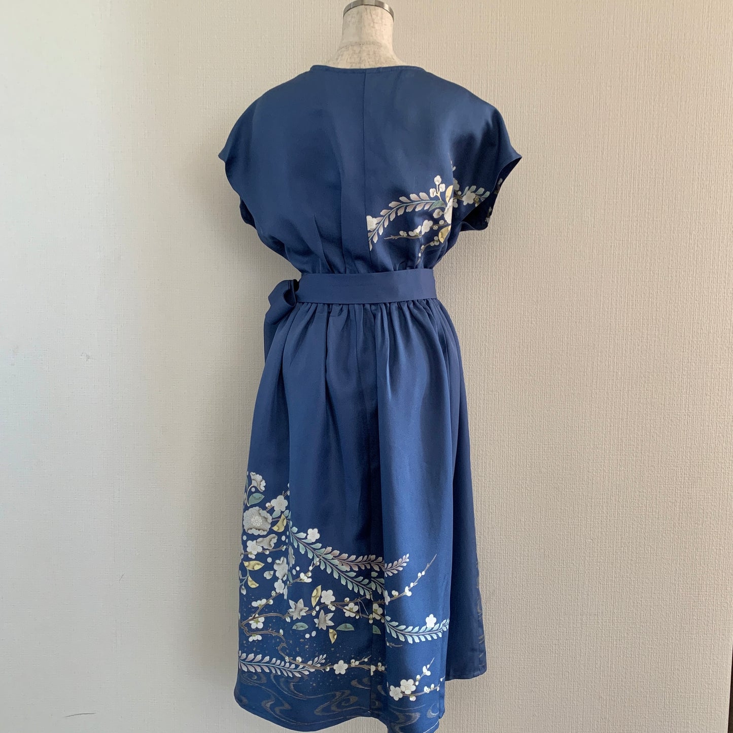 Kimono robe en soie, Houmongi, fabriquée à la main, recyclée, #pre17
